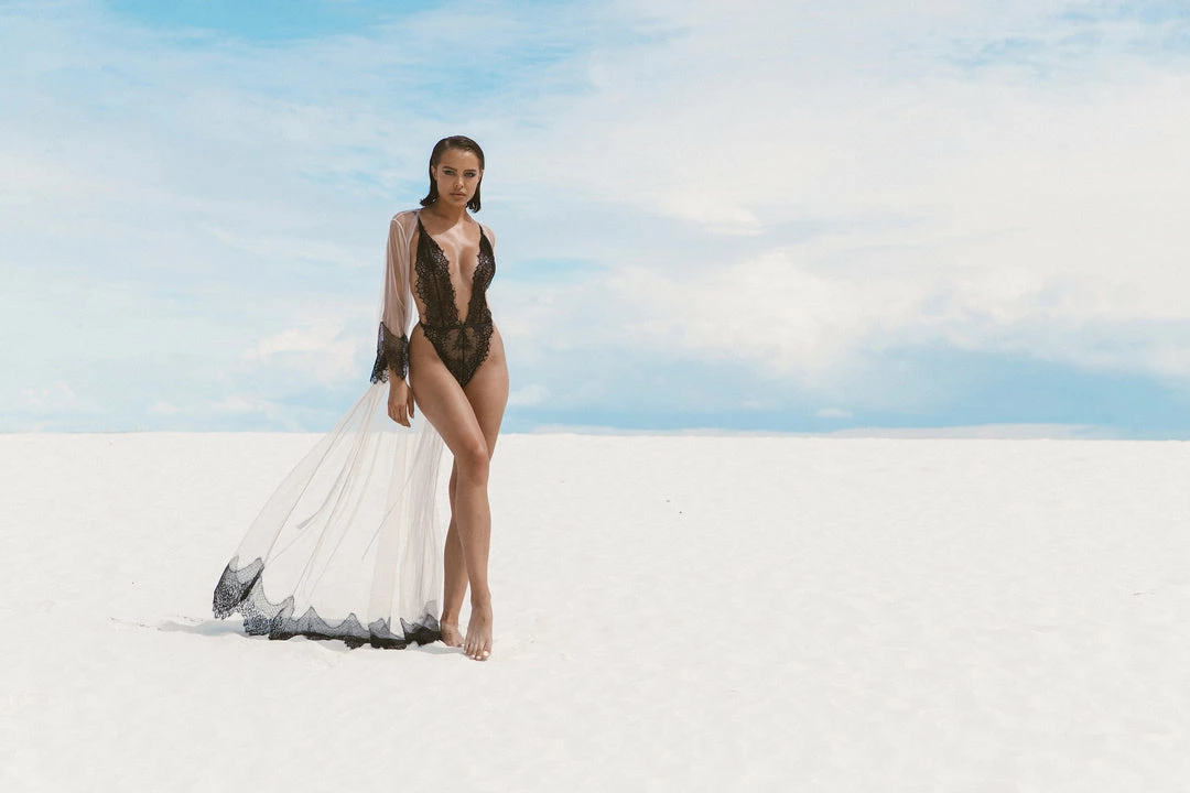 Roma Simply Stunning Low Plunge & High Leg Eyelash Teddy 15 Roma Simply Stunning Low Plunge & High Leg Eyelash Teddy